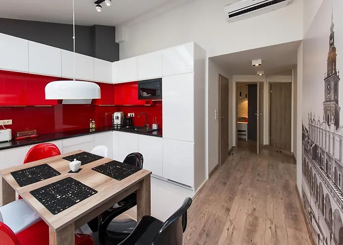 Cozy And Large 62 M2 Apartment With Air Conditioning, Old Town