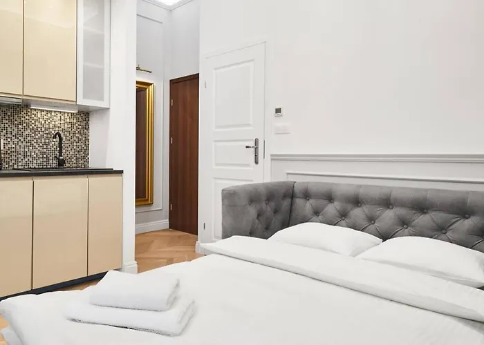 Househost Apartment I: Studencka Street